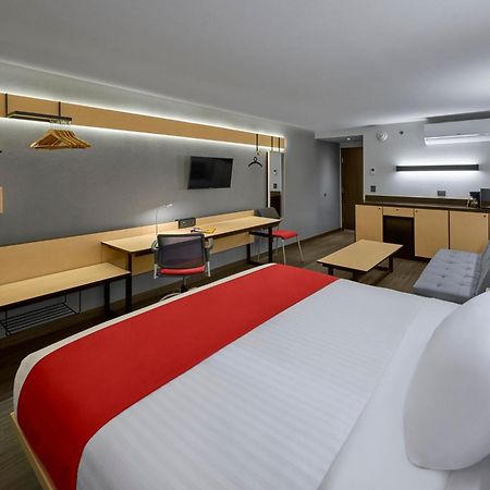 City Express By Marriott Сиудад Виктория Екстериор снимка